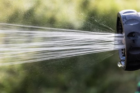 hose-water-garden-gardening-spray-watering-sprinkler